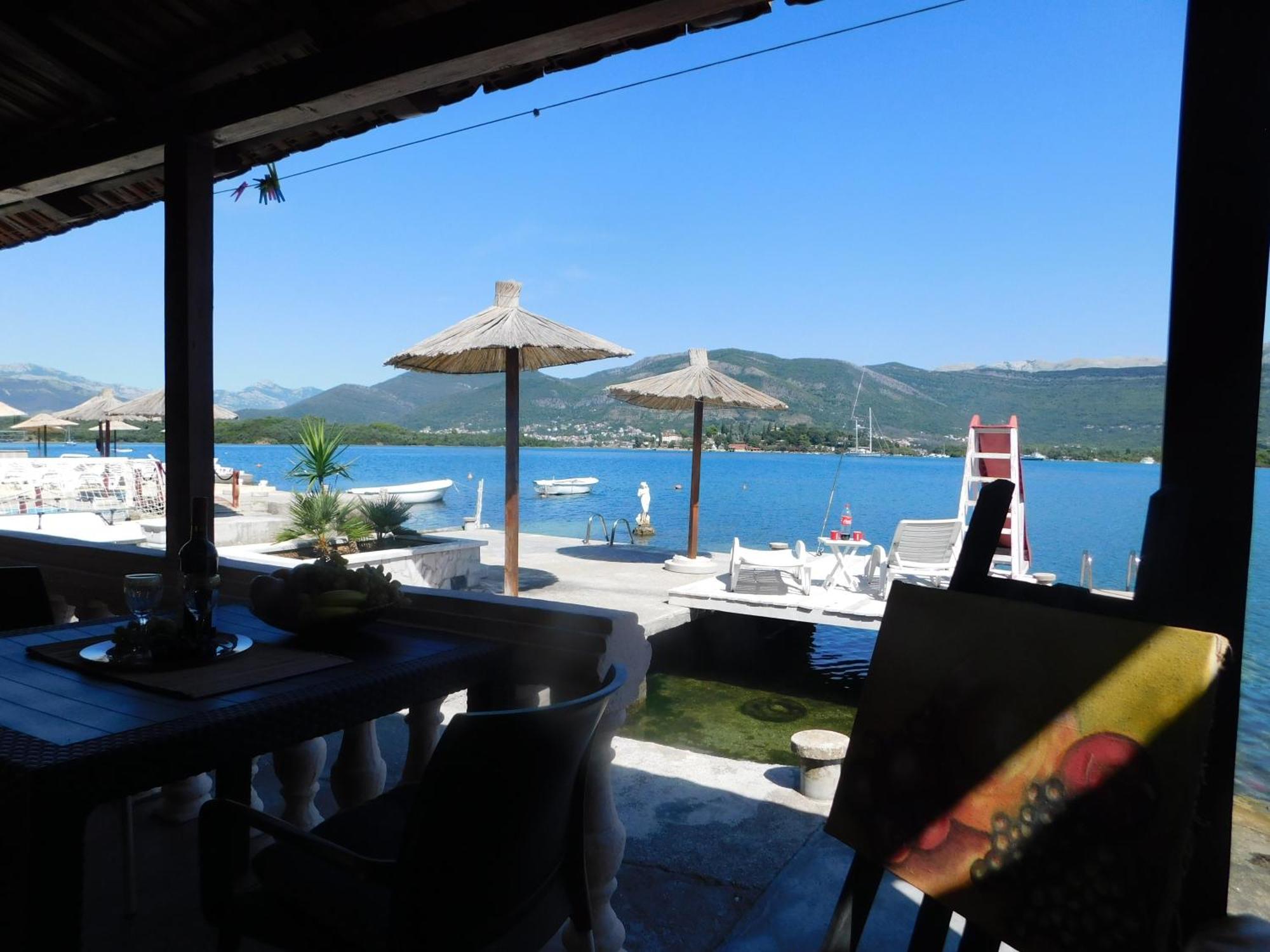Apartments Klakor Tivat Exterior foto