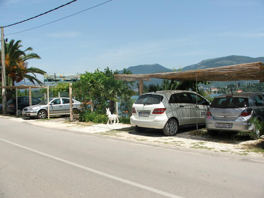Apartments Klakor Tivat Exterior foto